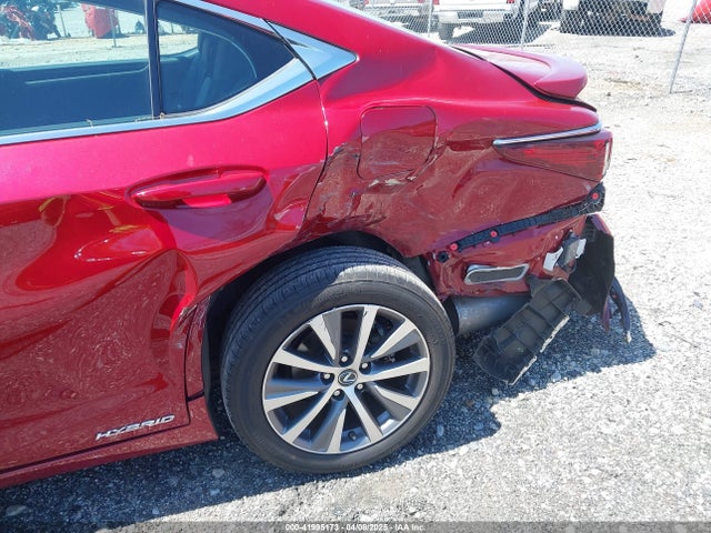 58ADA1C14MU012213 Lexus ES 300H