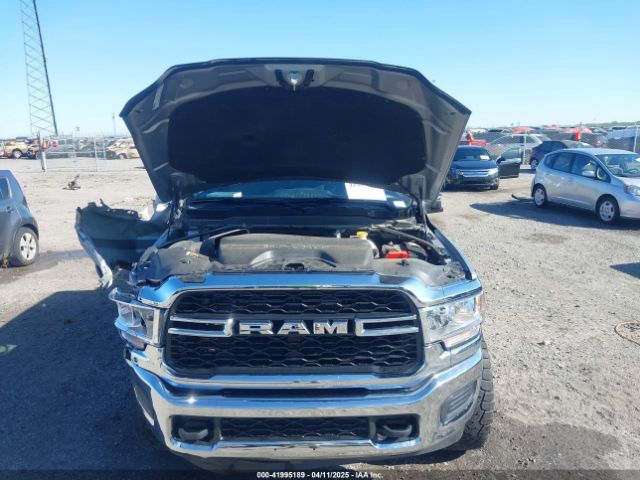 3C6UR5CJ5RG276442 RAM 2500 Tradesman  4x4 6'4 Box