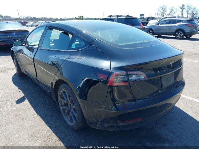 2022 TESLA MODEL 3 5YJ3E1EB2NF351418 Photo 2