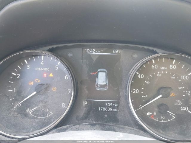 JN8AT2MV8HW274959 Nissan ROGUE S