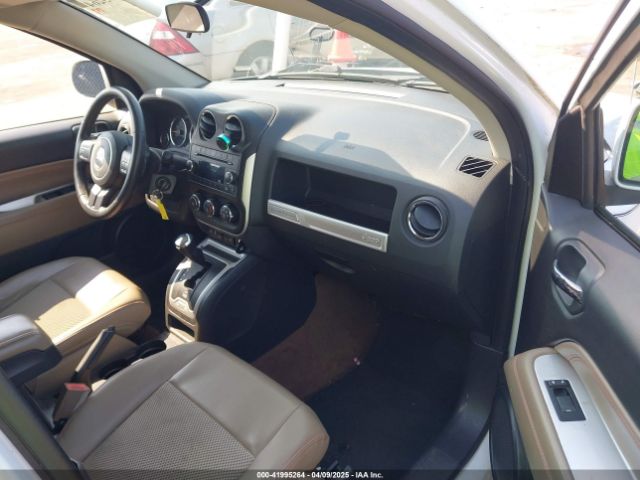 1C4NJCEB7ED794428 Jeep Compass Latitude