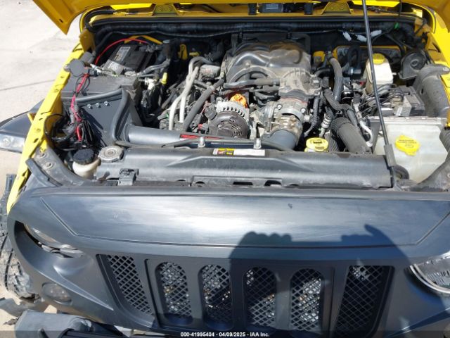 1C4BJWDG9FL582249 Jeep Wrangler Unlimited Sport