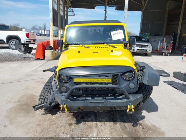 1C4BJWDG9FL582249 Jeep Wrangler Unlimited Sport