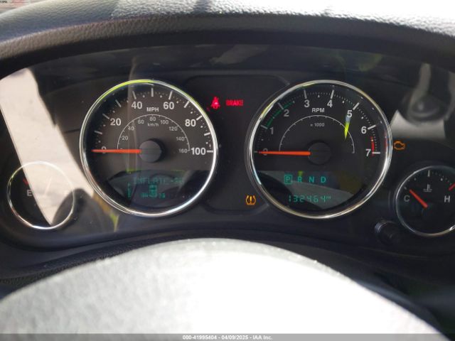 1C4BJWDG9FL582249 Jeep Wrangler Unlimited Sport
