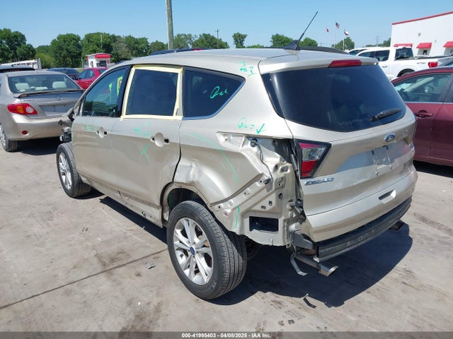 Ford ESCAPE SE 2018 1FMCU0GD2JUD25135 Image 3