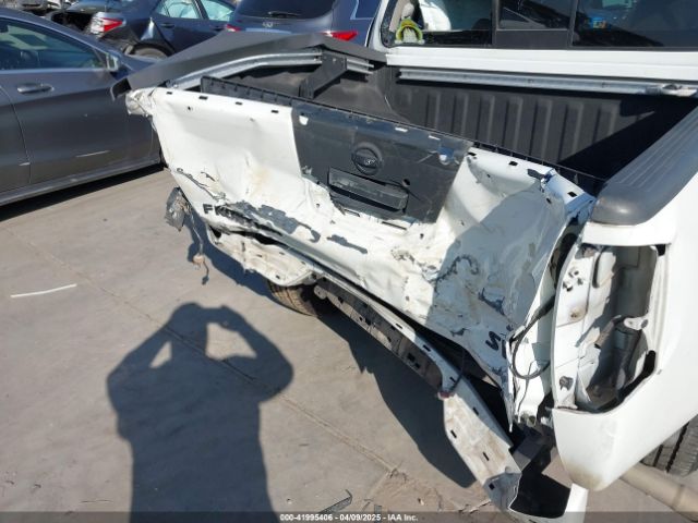 1N6ED0EB8MN717952 Nissan Frontier Sv 4x4
