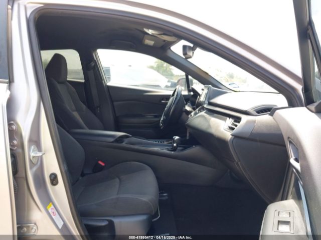 NMTKHMBX9JR034597 Toyota C-HR XLE