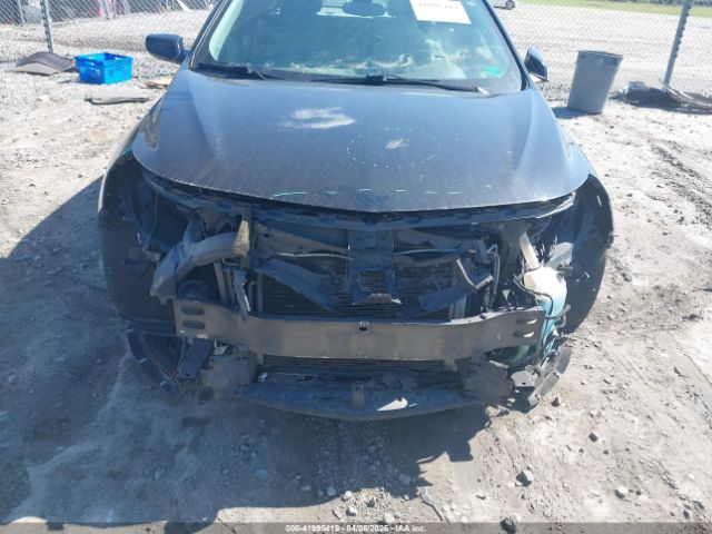 1G1ZD5STXKF138220 Chevrolet MALIBU LT