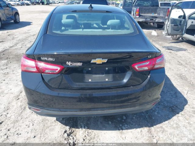 1G1ZD5STXKF138220 Chevrolet MALIBU LT