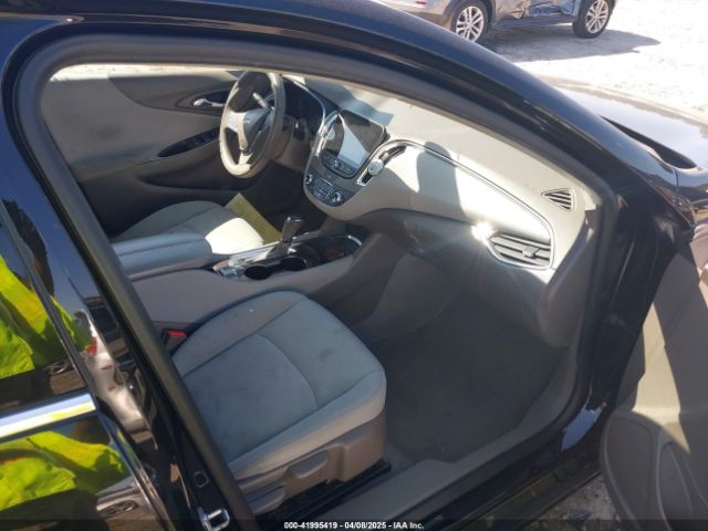 1G1ZD5STXKF138220 Chevrolet MALIBU LT