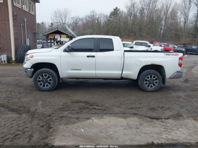 5TFUM5F16EX053318 Toyota Tundra Sr5 4.6l V8