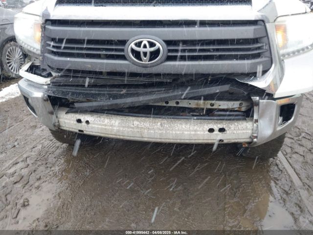 5TFUM5F16EX053318 Toyota Tundra Sr5 4.6l V8