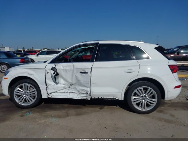 WA1BNAFY4J2229231 Audi Q5 2.0t Premium/2.0t Tech Premium