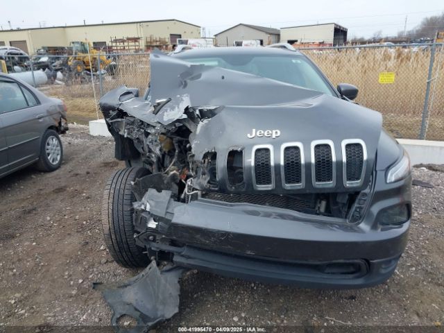 1C4PJMCB2GW228234 Jeep Cherokee Latitude