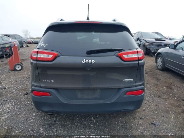1C4PJMCB2GW228234 Jeep Cherokee Latitude