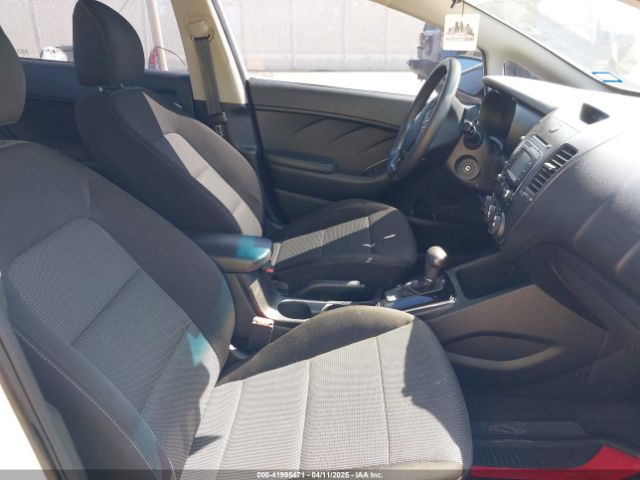 3KPFK4A76JE273430 KIA FORTE LX