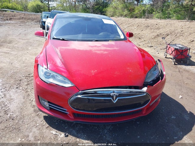 5YJSA1H11EFP37791 Tesla Model S P85