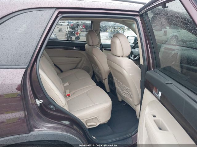 5XYKTCA61FG568054 KIA SORENTO LX