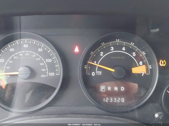 1C4NJRBB9GD805794 Jeep Patriot Sport