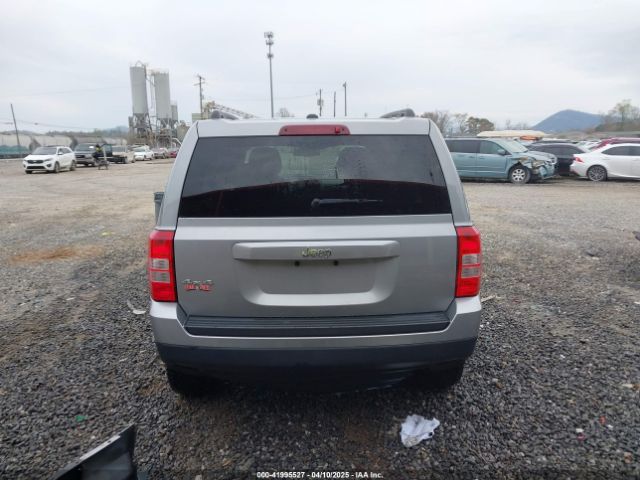 1C4NJRBB9GD805794 Jeep Patriot Sport