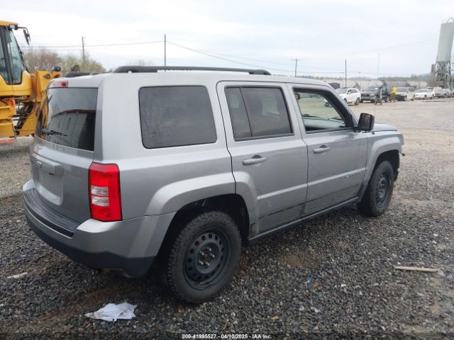 1C4NJRBB9GD805794 Jeep Patriot Sport