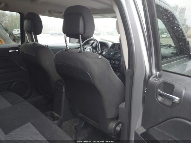 1C4NJRBB9GD805794 Jeep Patriot Sport
