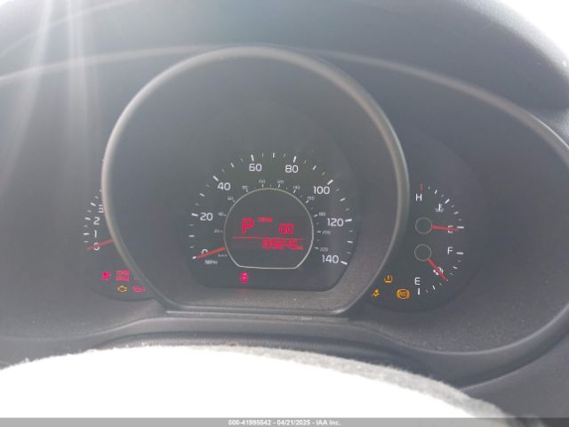 KNDJN2A27H7454136 KIA Soul
