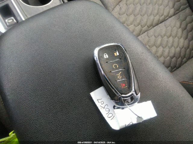 3GNAXJEV2JS649472 Chevrolet EQUINOX LT