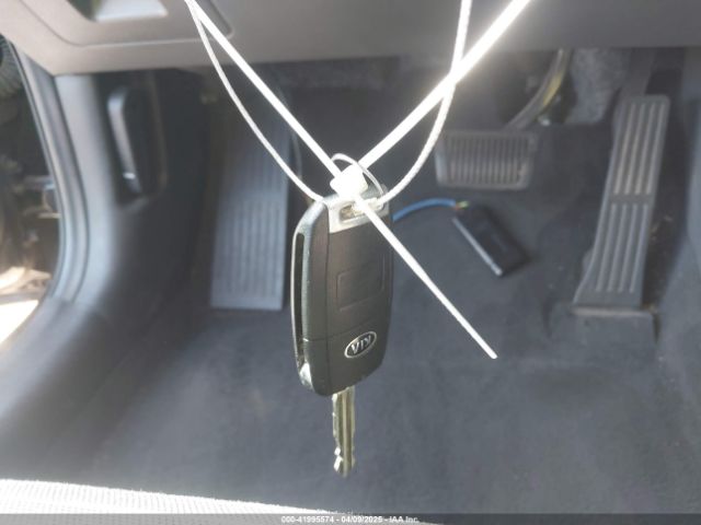 3KPFL4A72HE118638 KIA FORTE LX
