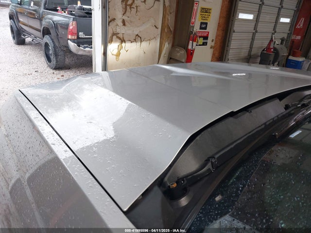 1GCVKREC6HZ244248 Chevrolet Silverado 1500 1lt