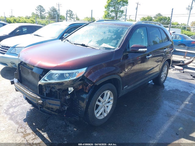 5XYKTCA6XFG592482 KIA SORENTO LX