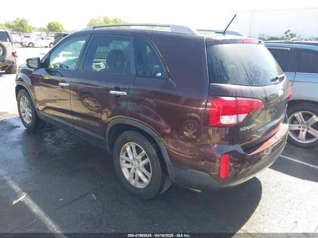 5XYKTCA6XFG592482 KIA SORENTO LX