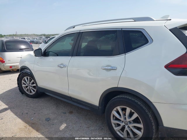 Nissan ROGUE SV 2019 5N1AT2MT3KC715105 Image 14