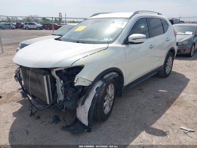 Nissan ROGUE SV 2019 5N1AT2MT3KC715105 Image 2