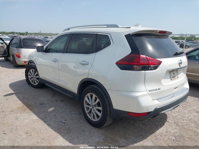 Nissan ROGUE SV 2019 5N1AT2MT3KC715105 Image 3