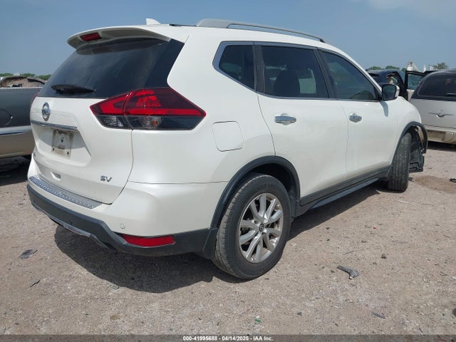 Nissan ROGUE SV 2019 5N1AT2MT3KC715105 Image 4