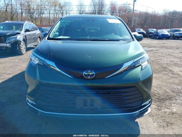 5TDJSKFC9PS095810 Toyota SIENNA XLE