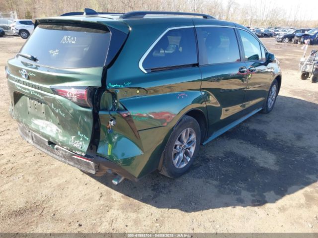 5TDJSKFC9PS095810 Toyota SIENNA XLE