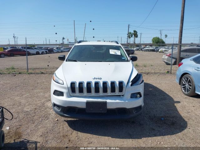 1C4PJLAB7GW107230 Jeep Cherokee Sport