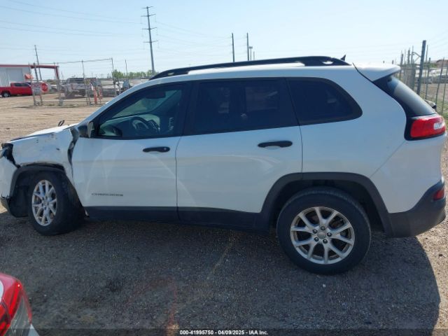 1C4PJLAB7GW107230 Jeep Cherokee Sport