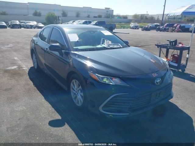 4T1C11AKXMU526906 Toyota CAMRY LE