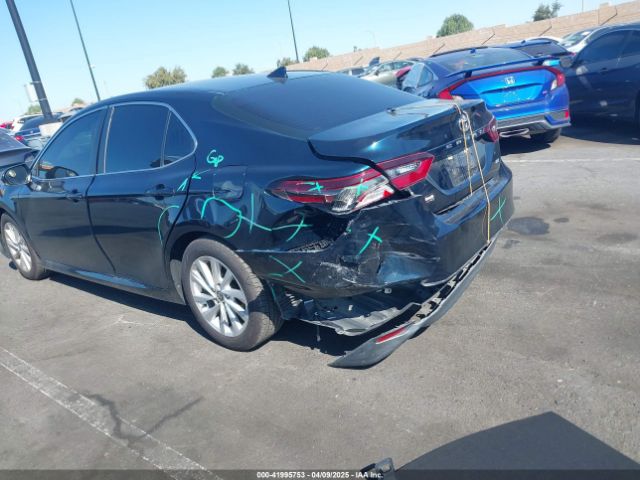 4T1C11AKXMU526906 Toyota CAMRY LE