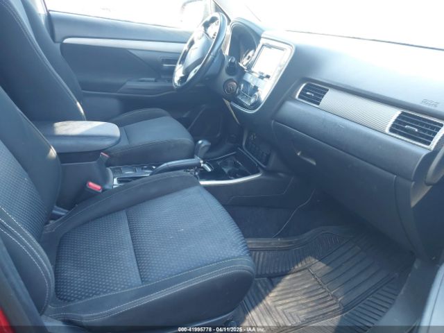 JA4AD2A31HZ062831 Mitsubishi Outlander Es