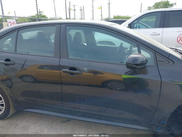 5YFEPMAEXNP274743 Toyota COROLLA LE