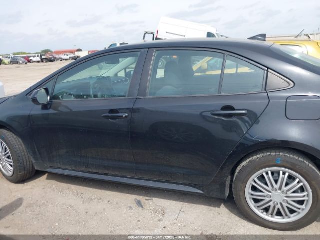 5YFEPMAEXNP274743 Toyota COROLLA LE