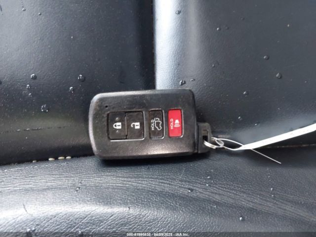 2017 TOYOTA HIGHLANDER 5TDJZRFH3HS513862 Photo 10