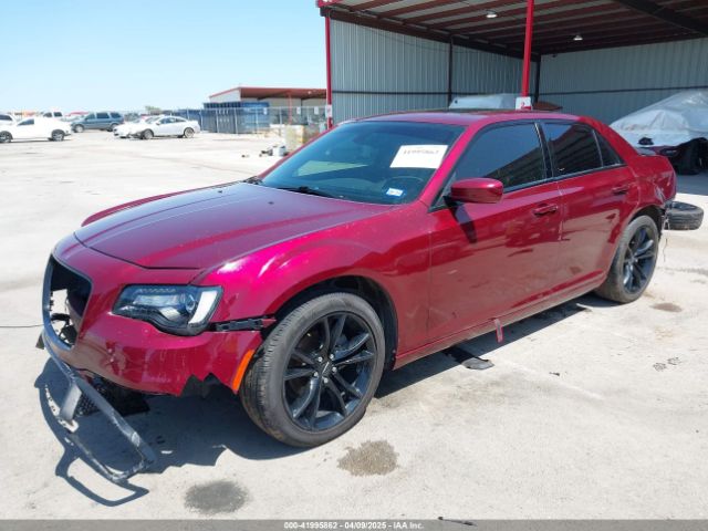2019 CHRYSLER 300 2C3CCABGXKH686121 Photo 1