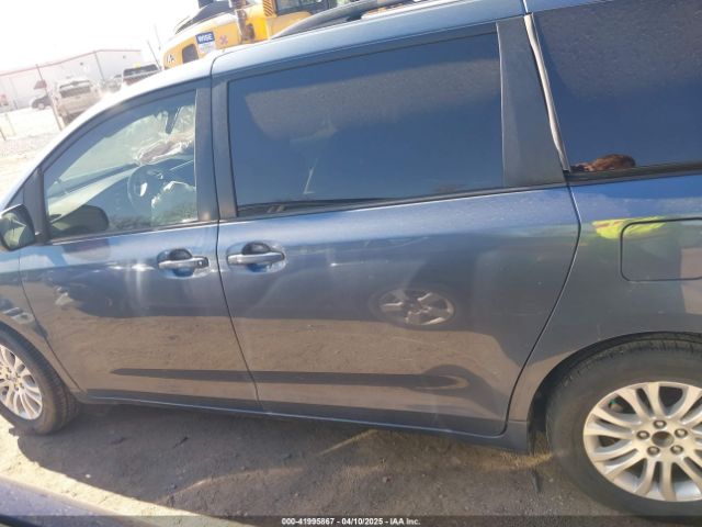 5TDYK3DC2ES500586 Toyota Sienna Xle V6 8 Passenger