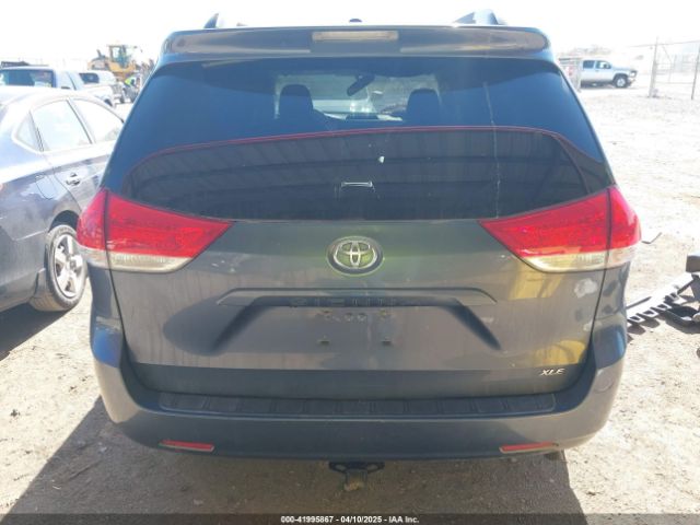 5TDYK3DC2ES500586 Toyota Sienna Xle V6 8 Passenger