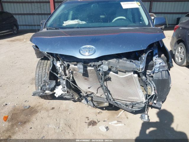 5TDYK3DC2ES500586 Toyota Sienna Xle V6 8 Passenger